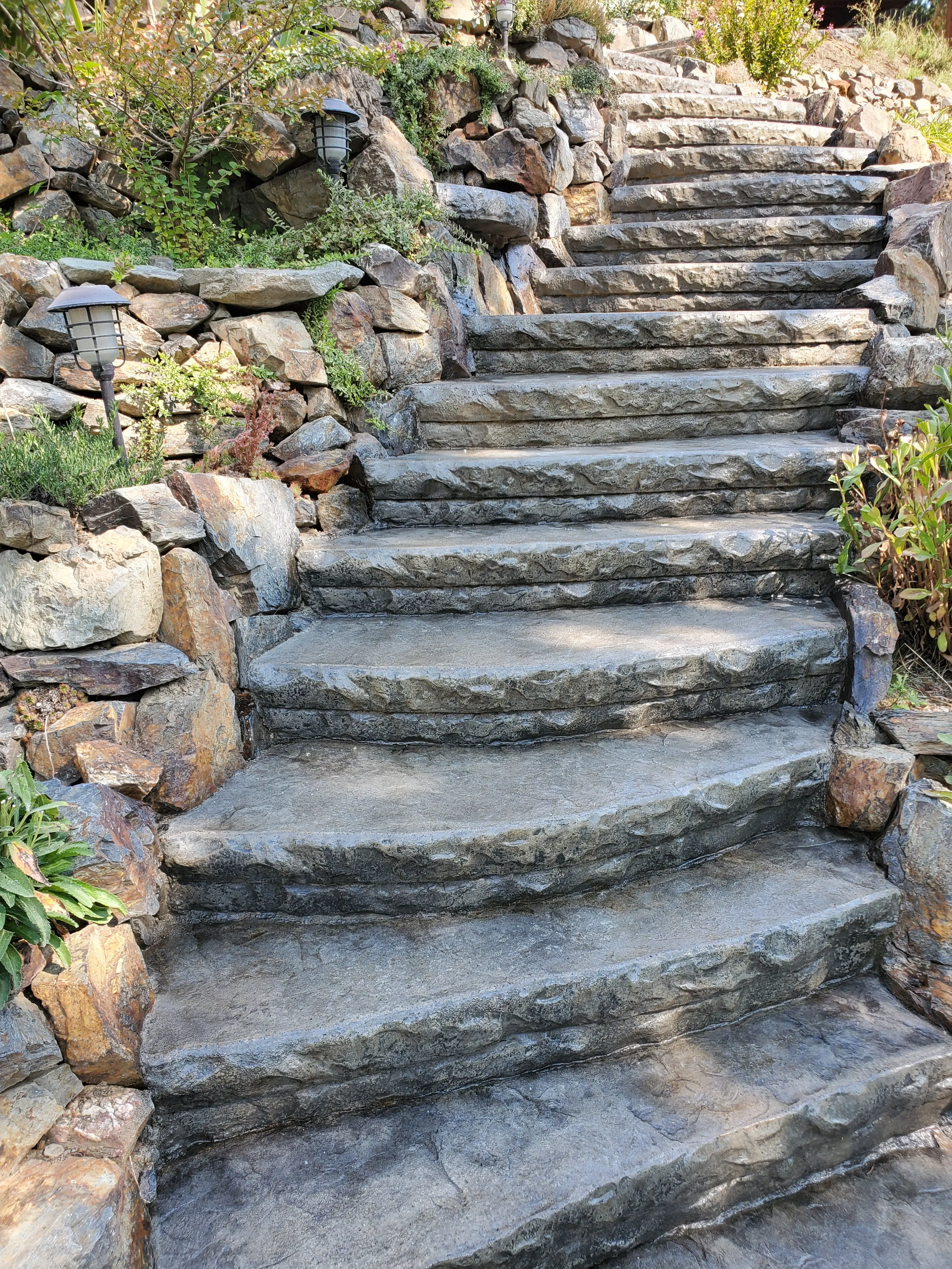 Concrete Step Form Liner- 7" Cantilever Rock Edge Overhang - Image 6